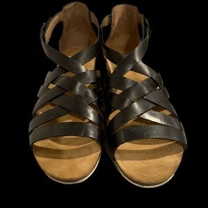 NEW Dansko Women’s Black Sandals Size 41